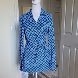 j. Mclaughlin Blue Geometric Patterned Long Sleeve Top